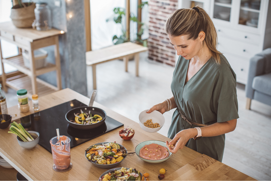 Mindful Eating: Elevating Your Relationship with Food for Health and Happiness